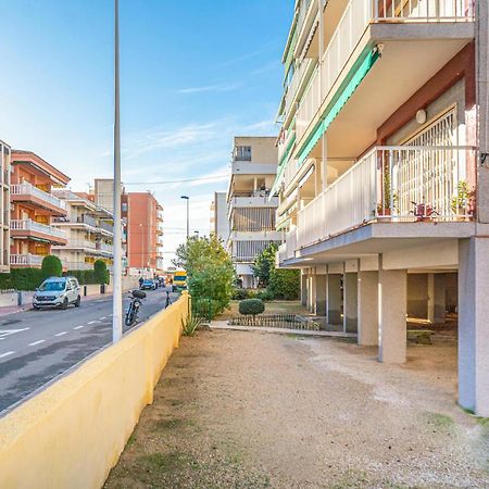 Cozy Apartment In Santa Pola With Kitchen Exterior photo