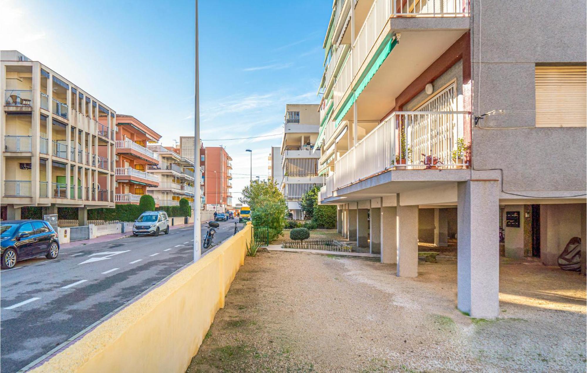 Cozy Apartment In Santa Pola With Kitchen Exterior photo